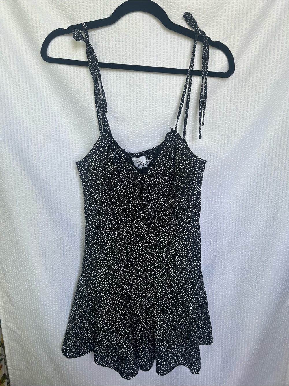Princess Polly Boho Lace Ruffle Black & White Floral Tie-Shoulder Romper Size 6